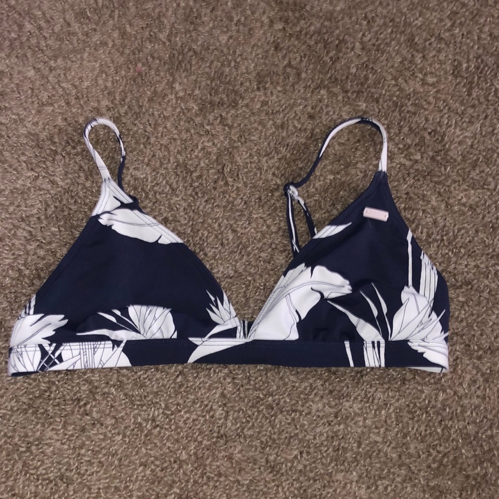 Roxy bikini top